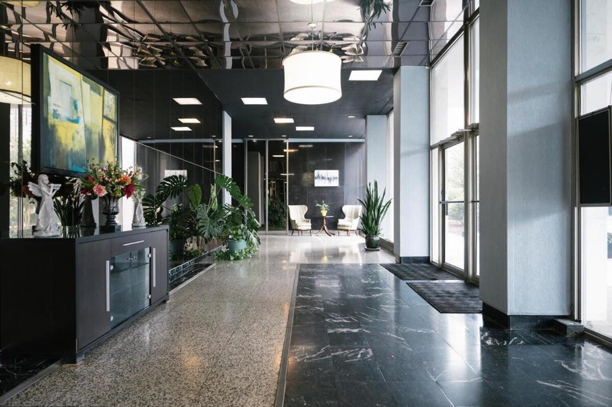 Downtown Atl Condo Onsite Parking King Bed & Bonus Room Lm1901 애틀랜타 외부 사진